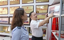 大渡口区税务局李晓鹏局长一行莅临亚洲胜游集团总部调研